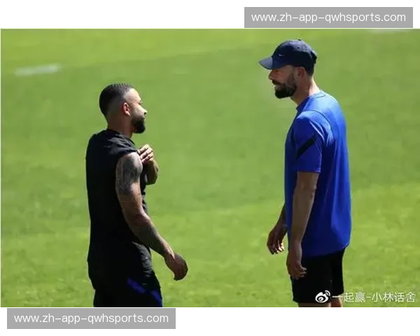 橙色风暴下的泪与笑：2014世界杯荷兰vs哥斯达黎加的激情碰撞